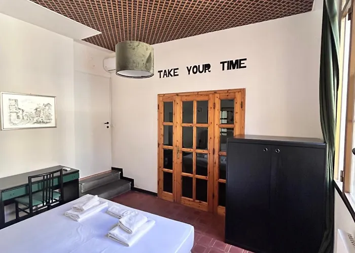 Casa Francis بيت ضيافة 3*