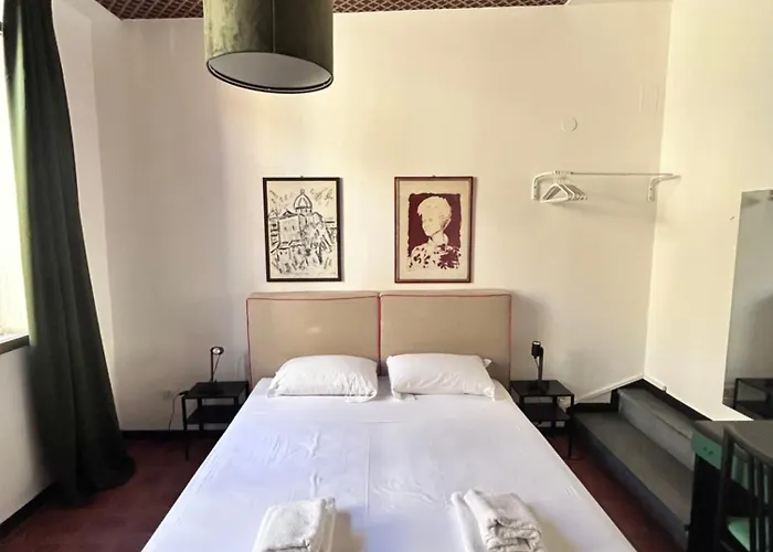 Casa Francis 3*